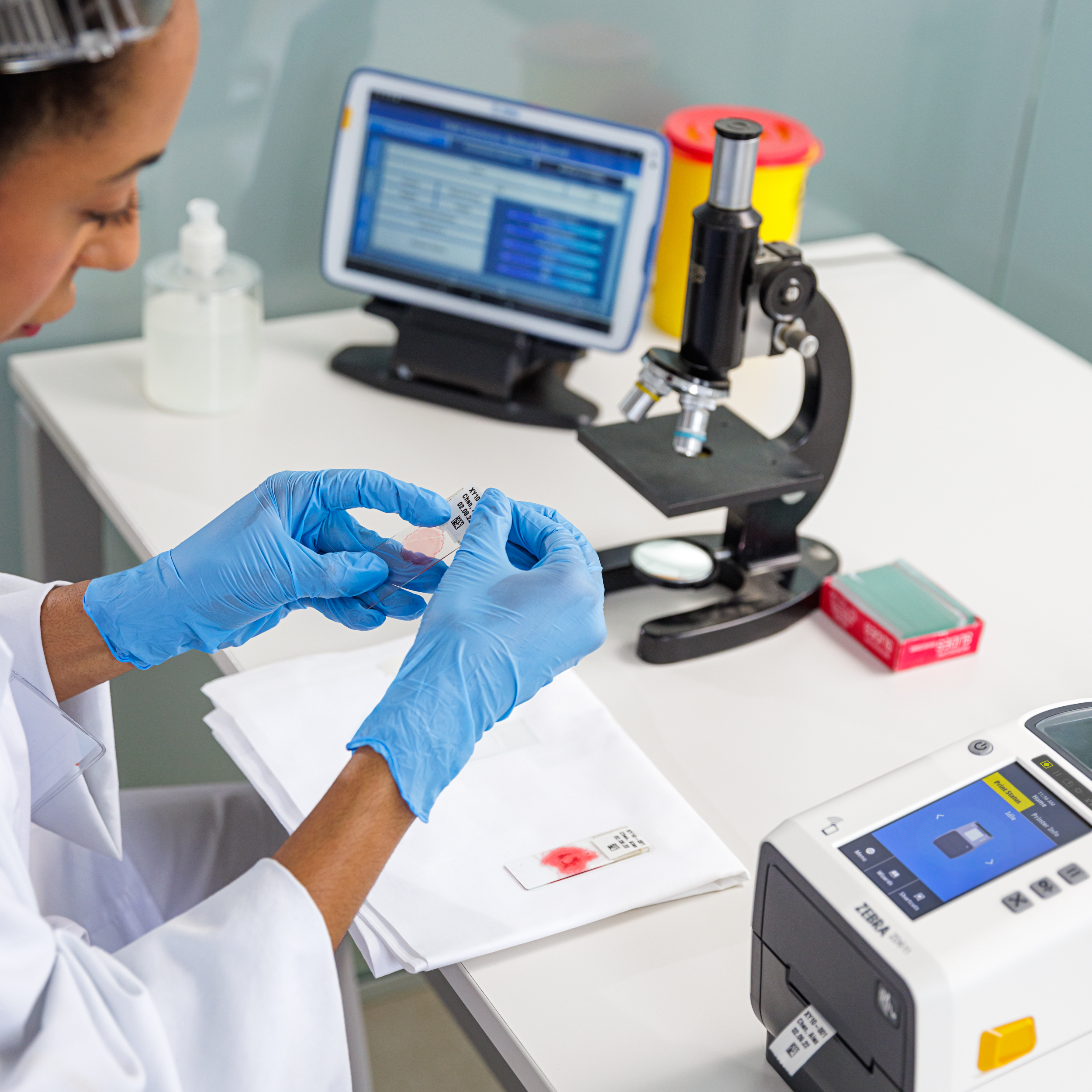 healthcare-photography-application-zd611t-hc-et40-hc-et45-hc-lab-blood-label